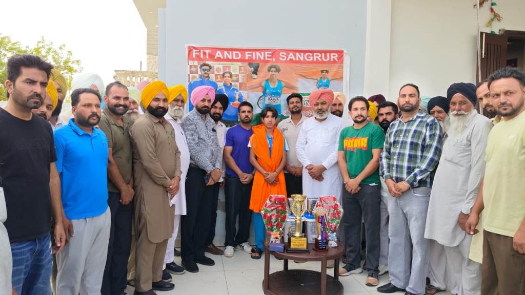 ਏਸ਼ੀਆ ਜੂਨੀਅਰ ਗੋਲਡ ਮੈਡਲਿਸਟ ਸਹਿਨੂਰ ਬਾਵਾ ਨੂੰ ਵਿੱਤ ਮੰਤਰੀ ਹਰਪਾਲ ਸਿੰਘ ਚੀਮਾ ਨੇ ਕੀਤਾ ਸਨਮਾਨਤ